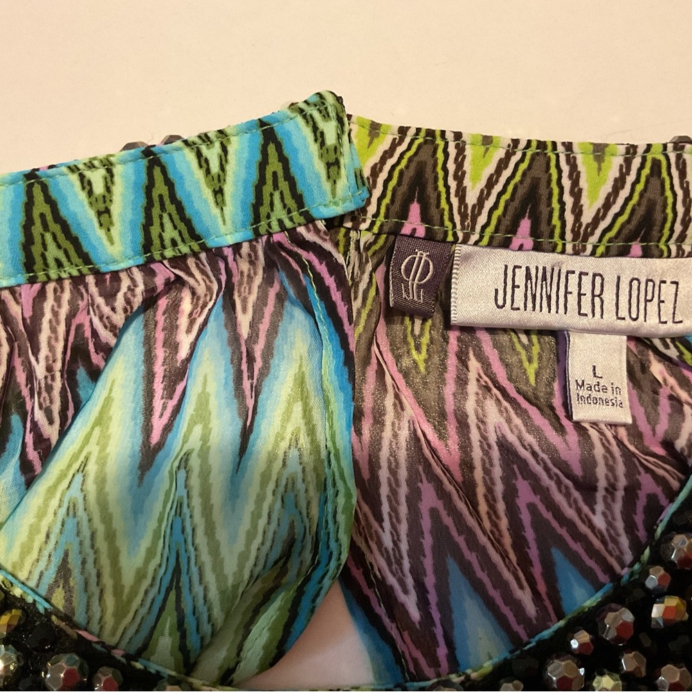 Jennifer Lopez Multicolor Zigzag Pattern Fabric - image 5